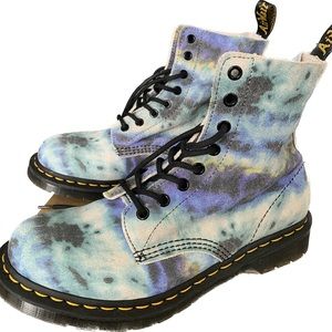 Worn once 1460 pascal blue summer tie dye tumbled dr doc martens free people 9